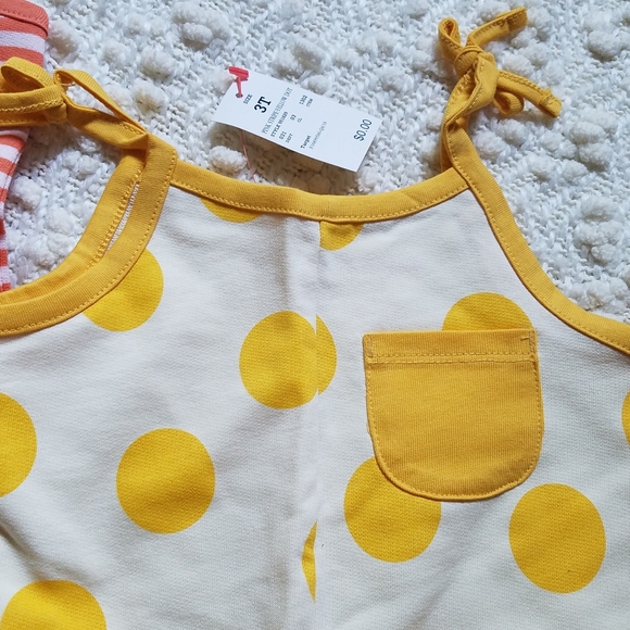 Target Set of 2 Rompers size 3T - Picture 2 of 4